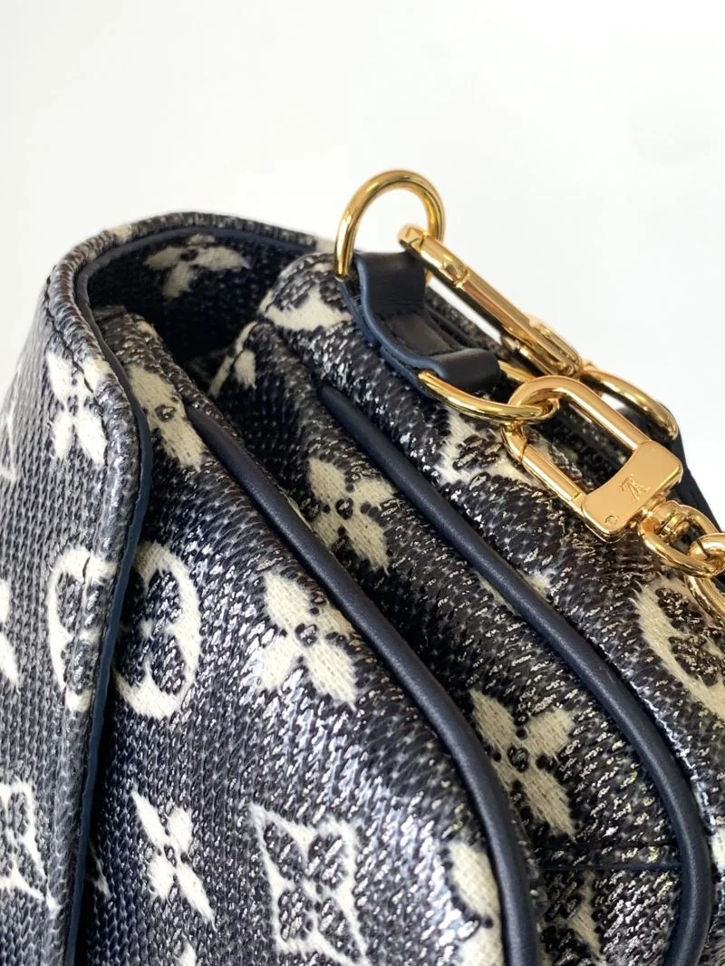 Sporty Louis Vuitton Satchel Bags 39225