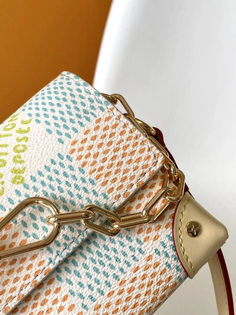 Louis Vuitton Satchel Bags Trendsetting 39197