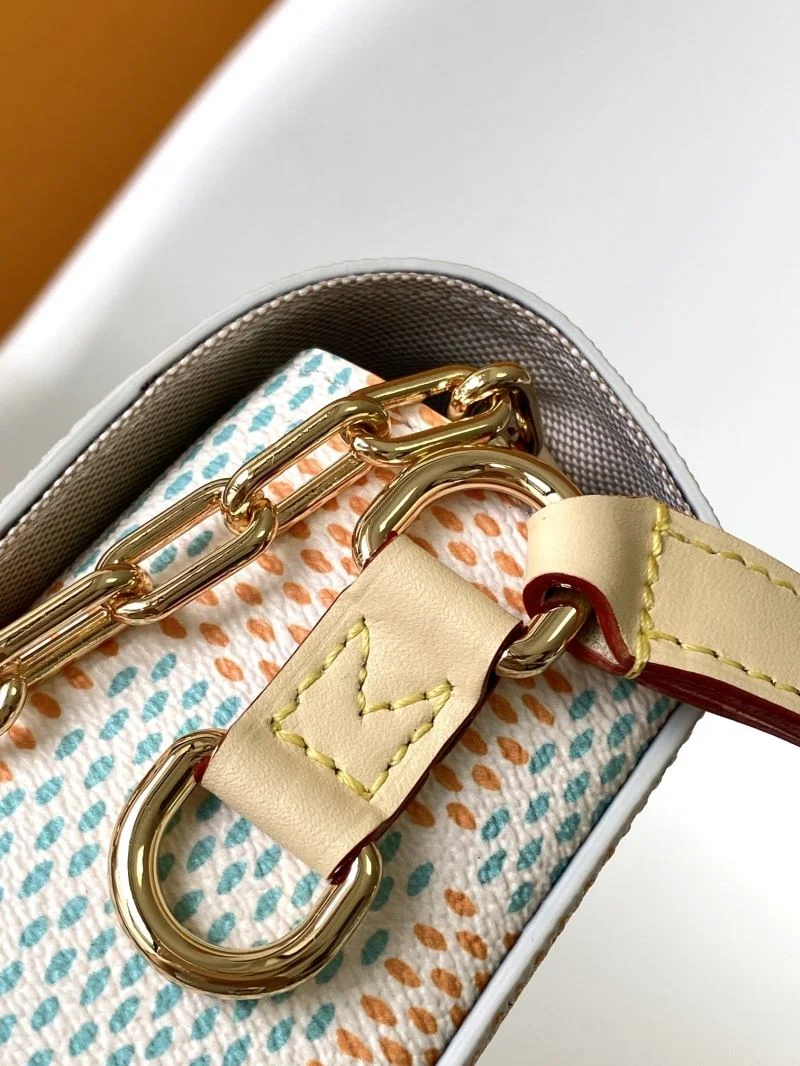 Louis Vuitton Satchel Bags Trendsetting 39197