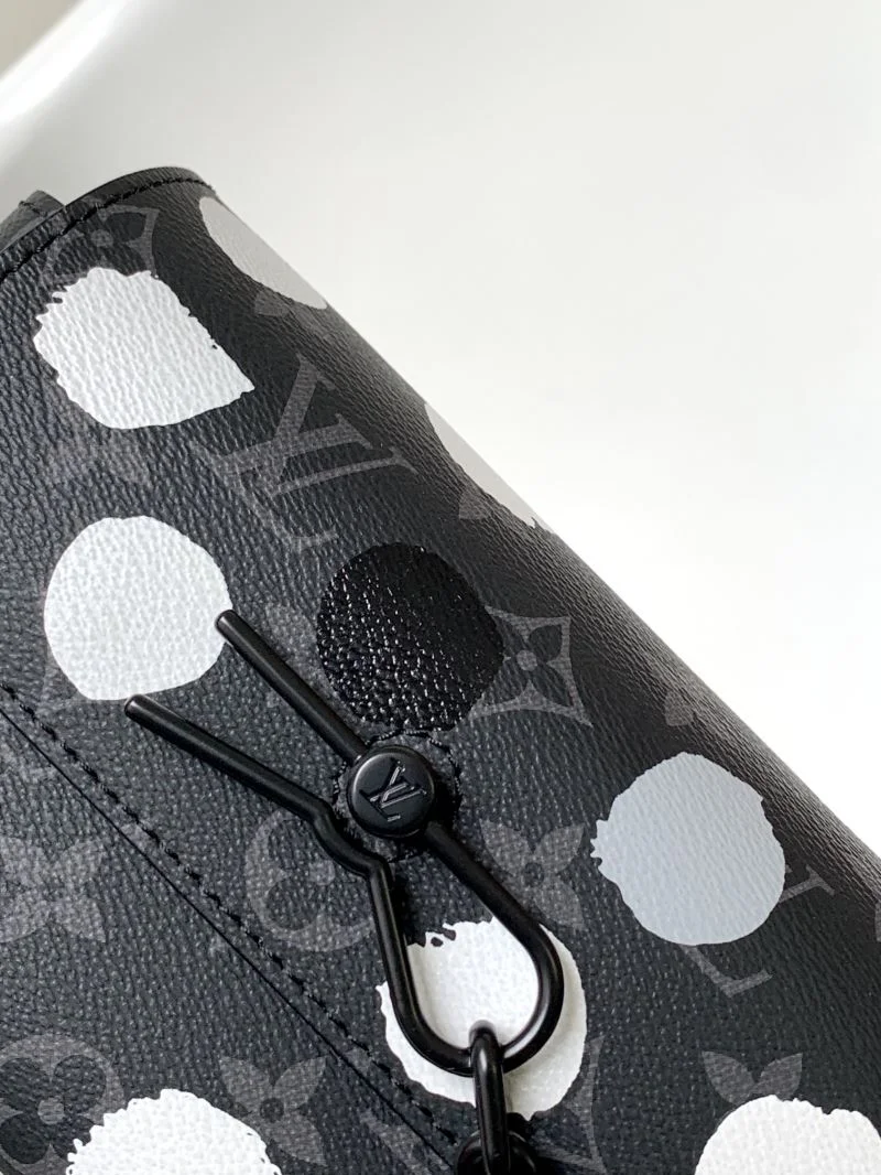 Louis Vuitton Satchel Bags Sleek 39221