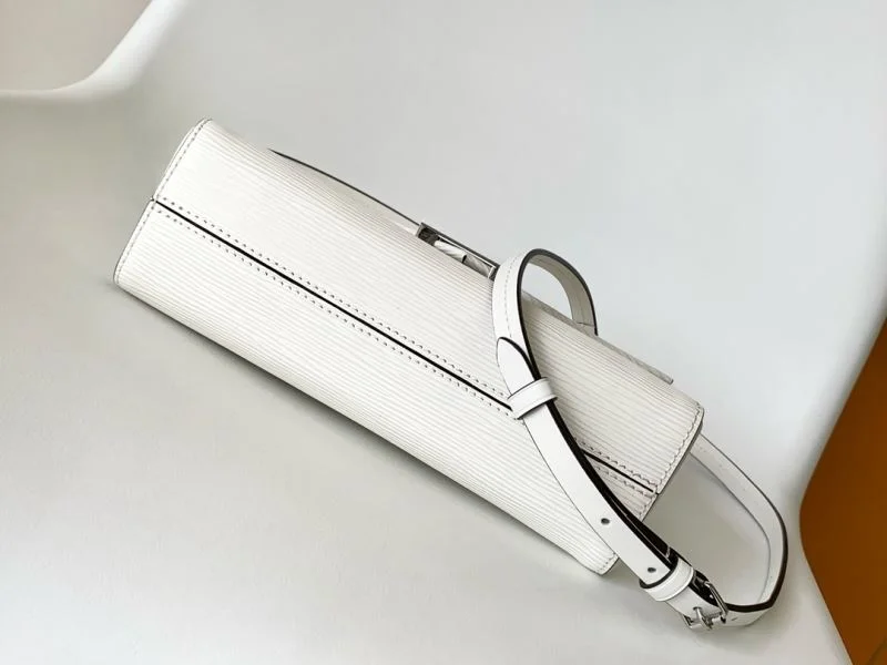Louis Vuitton Satchel Bags Seasonal 39200