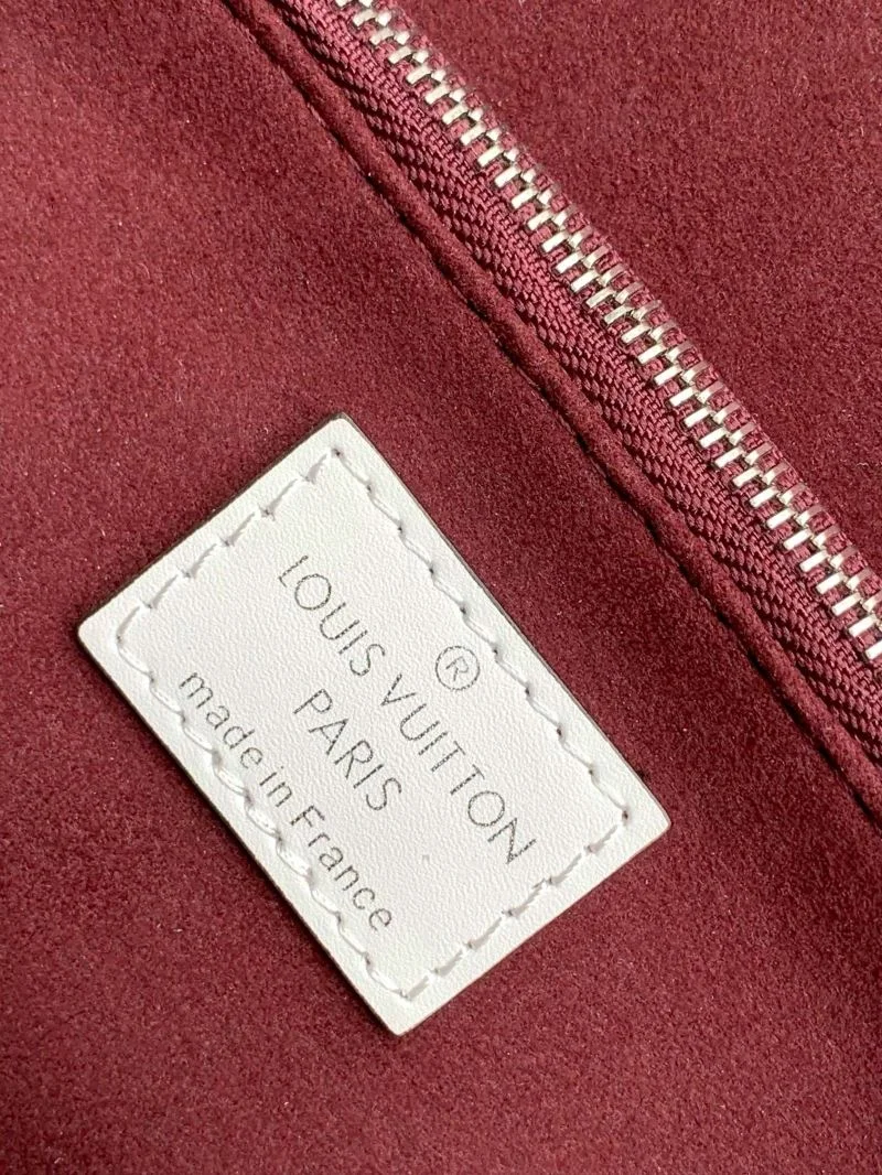 Louis Vuitton Satchel Bags Seasonal 39200