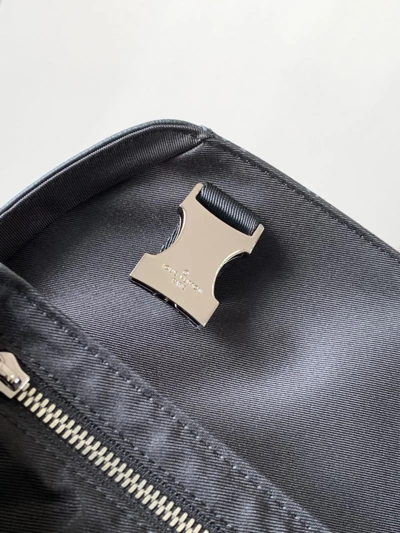 Louis Vuitton Satchel Bags TechFriendly 39179