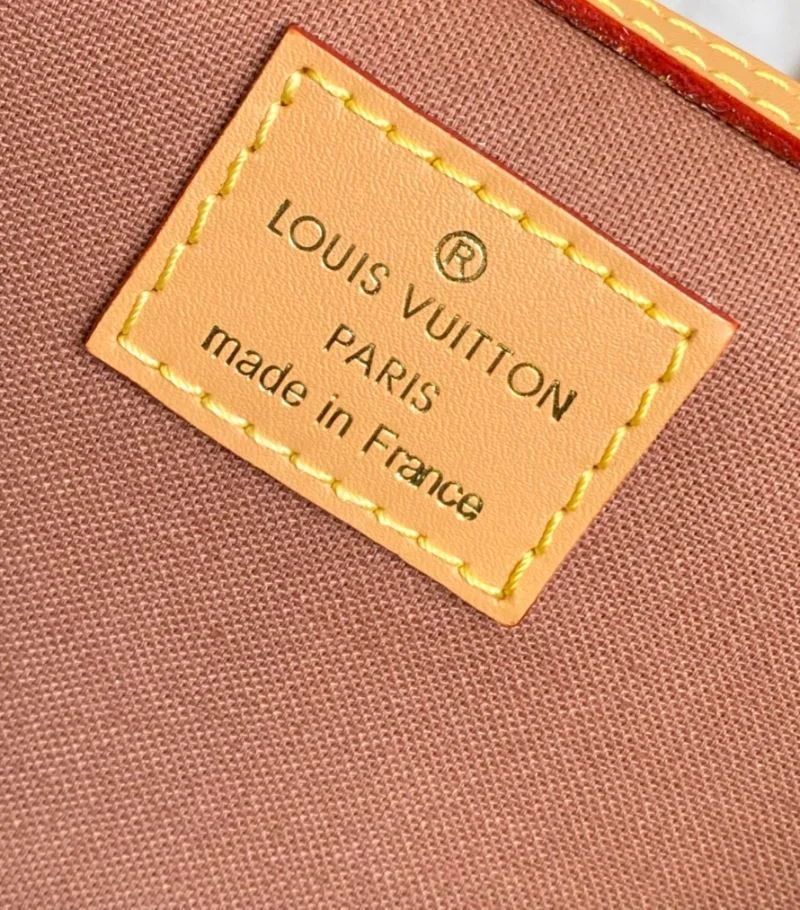 Louis Vuitton Satchel Bags ModernLook 39190