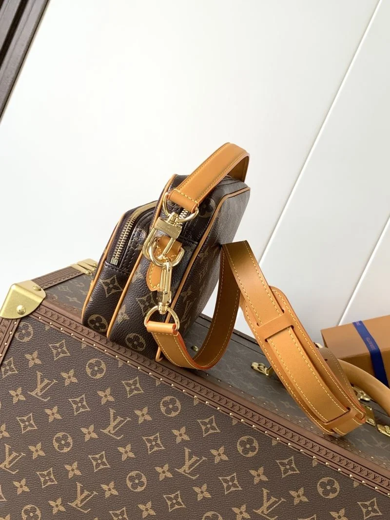SmoothTexture Louis Vuitton Satchel Bags 39167