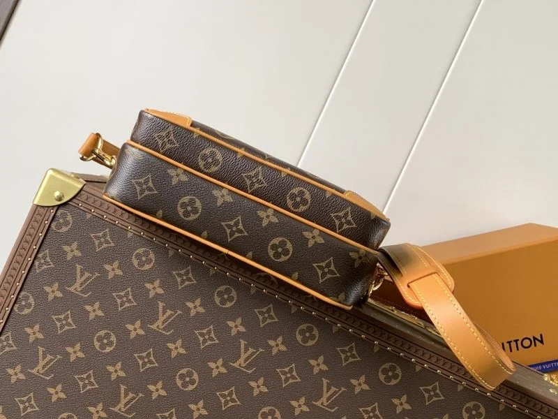 SmoothTexture Louis Vuitton Satchel Bags 39167