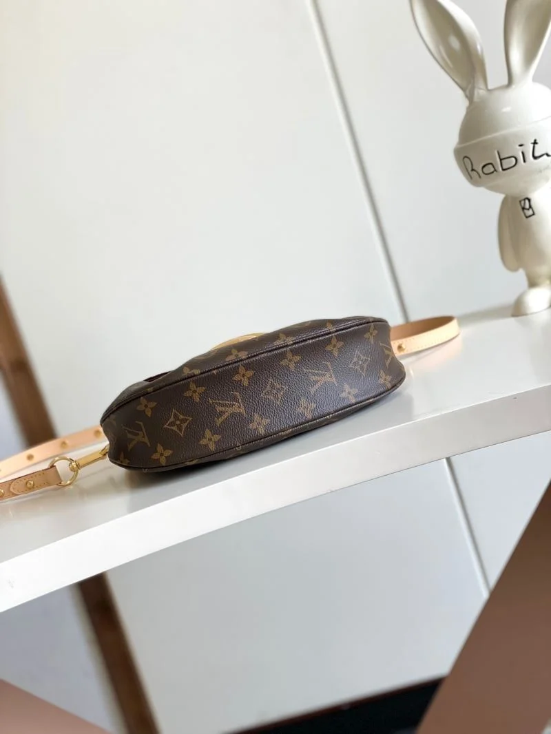 UrbanChic Louis Vuitton Satchel Bags 38981