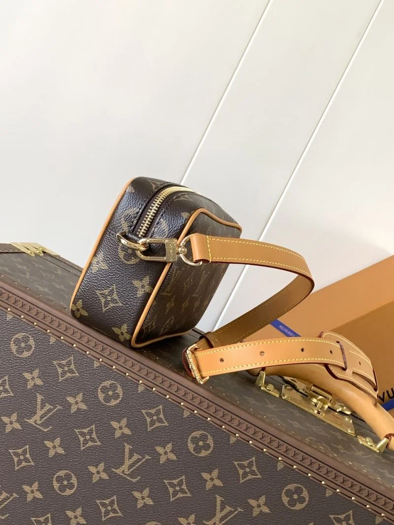 AllSeason Louis Vuitton Satchel Bags 38850