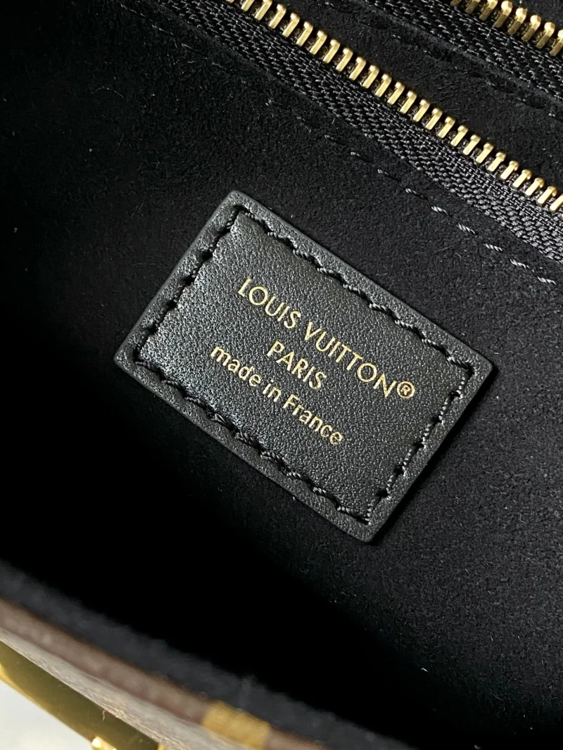 Louis Vuitton Satchel Bags Sleek 38866