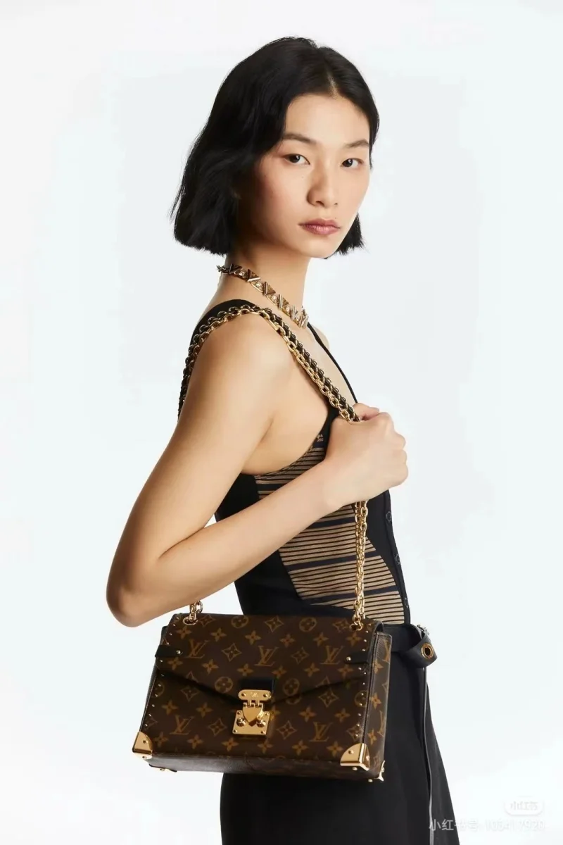 Louis Vuitton Satchel Bags Sleek 38866