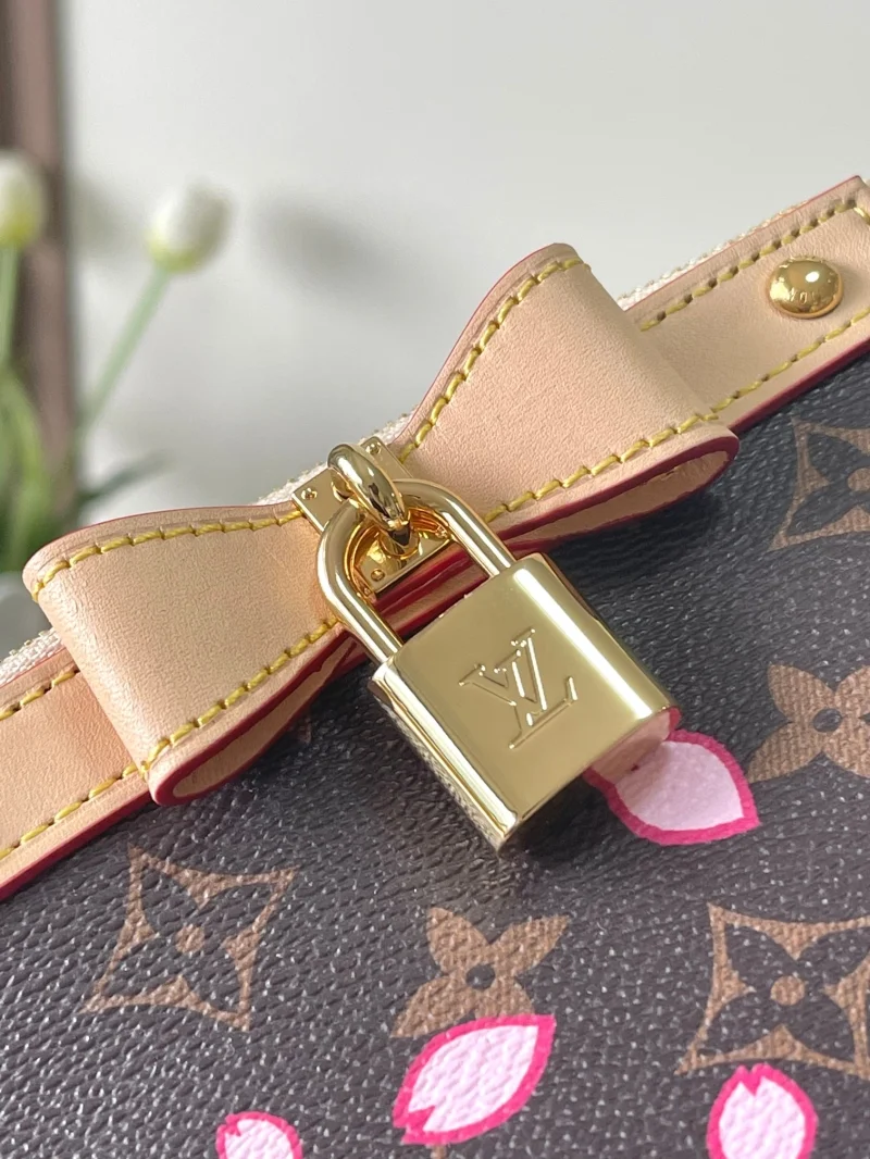 Louis Vuitton Satchel Bags TechFriendly 37598