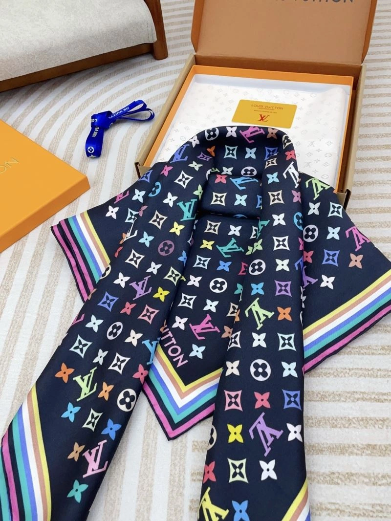 Bold Louis Vuitton Scarf 270637