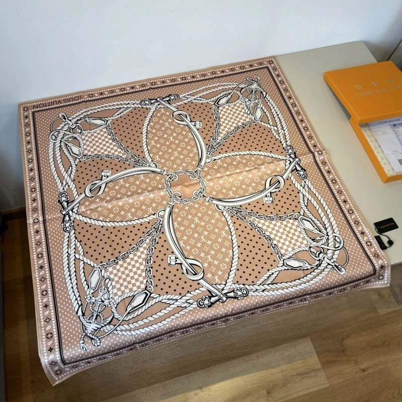 EasyMatch Louis Vuitton Scarf 270611