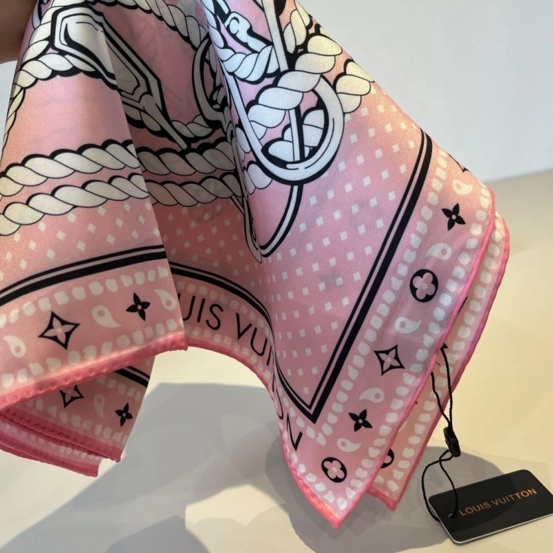 Lightweight Louis Vuitton Scarf 270627