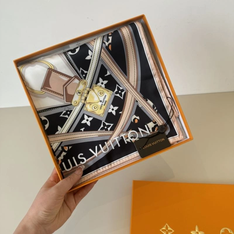 Minimalist Louis Vuitton Scarf 270622
