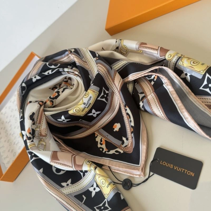 Minimalist Louis Vuitton Scarf 270622