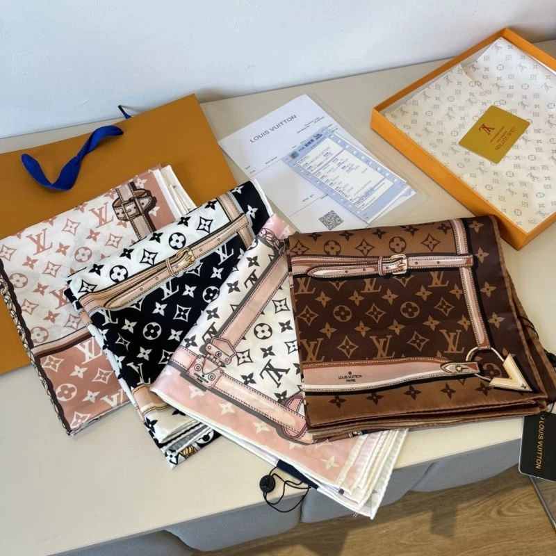 Louis Vuitton Scarf TechFriendly 270619
