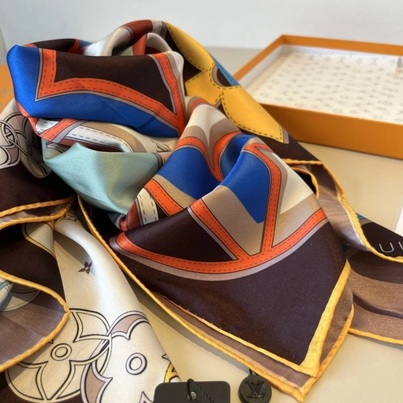 Louis Vuitton Scarf Functional 270595