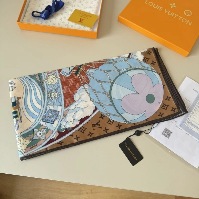 Lightweight Louis Vuitton Scarf 270593