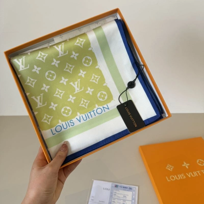 StreetReady Louis Vuitton Scarf 270589