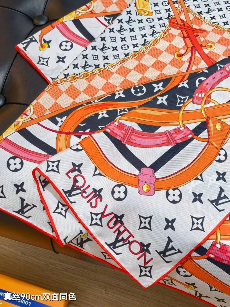 Versatile Louis Vuitton Scarf 270580