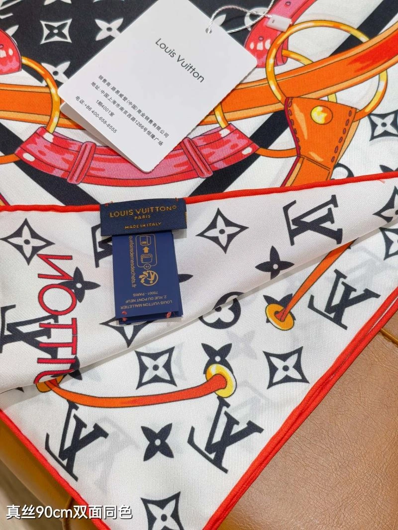 Versatile Louis Vuitton Scarf 270580
