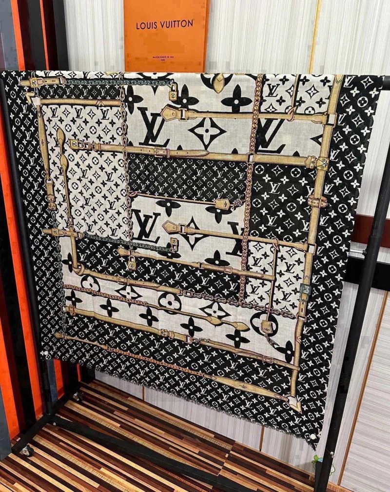 Youthful Louis Vuitton Scarf 270945