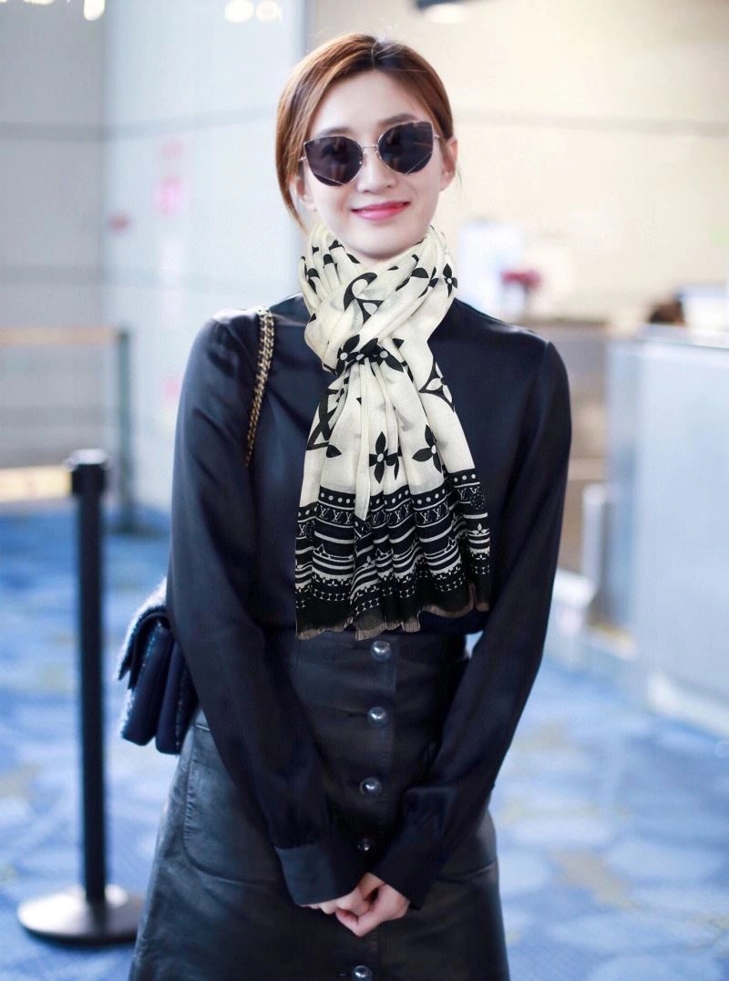 MoistureWicking Louis Vuitton Scarf 270946