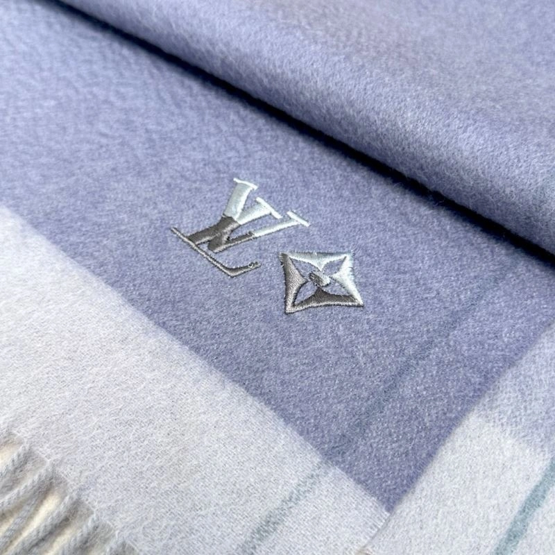 EyeCatching Louis Vuitton Scarf 270922