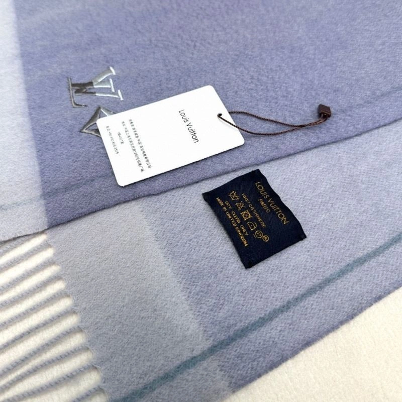 EyeCatching Louis Vuitton Scarf 270922