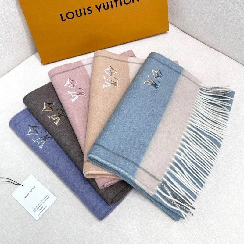 EyeCatching Louis Vuitton Scarf 270922