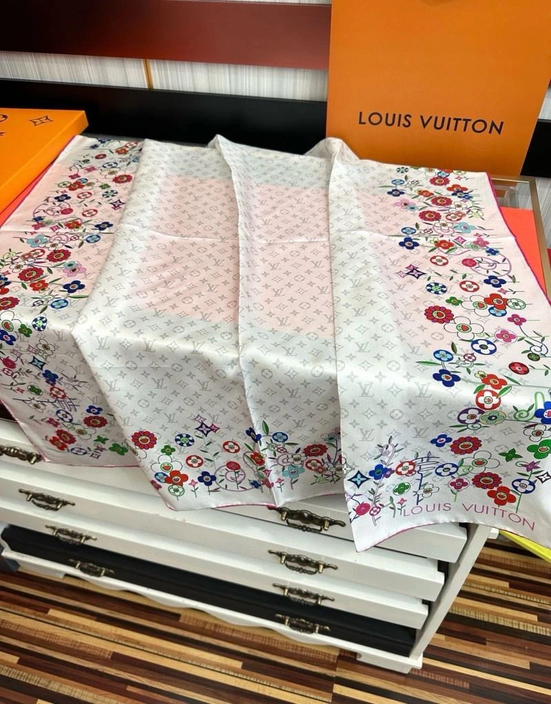 Stretchable Louis Vuitton Scarf 270909