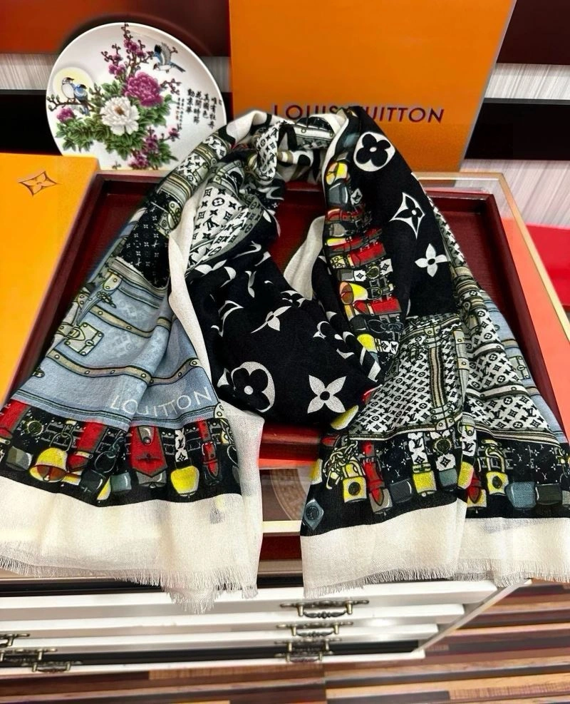 Supportive Louis Vuitton Scarf 270906