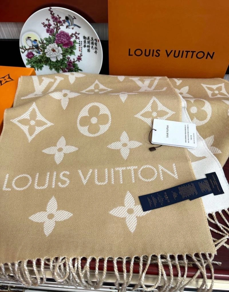 Louis Vuitton Scarf Casual 270931
