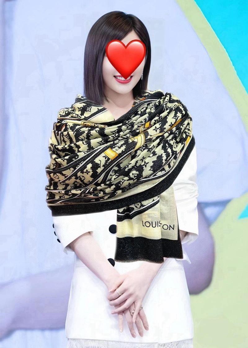Louis Vuitton Scarf MultiPurpose 270930
