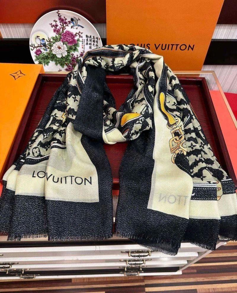 Louis Vuitton Scarf MultiPurpose 270930