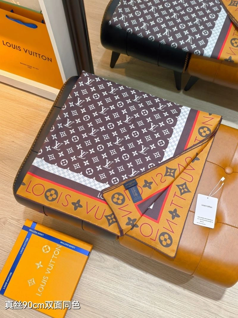 Contemporary Louis Vuitton Scarf 270921