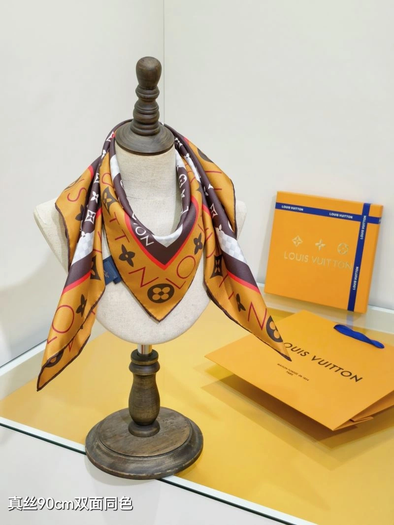 Contemporary Louis Vuitton Scarf 270921