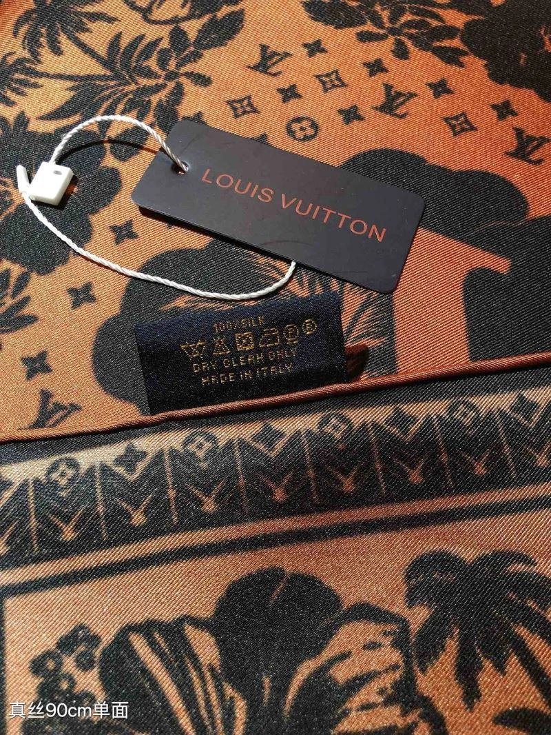 MultiPurpose Louis Vuitton Scarf 270901