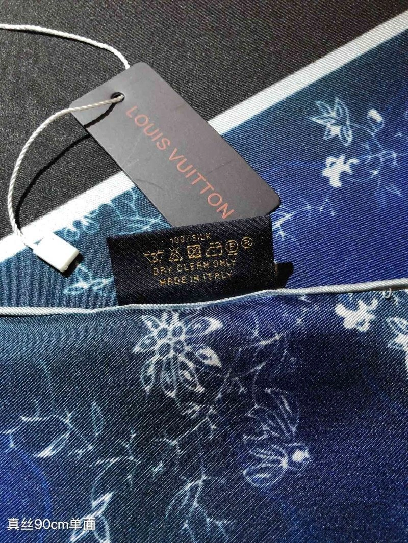 Louis Vuitton Scarf UrbanChic 270910