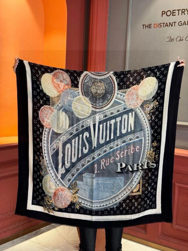 Flexible Louis Vuitton Scarf 270899