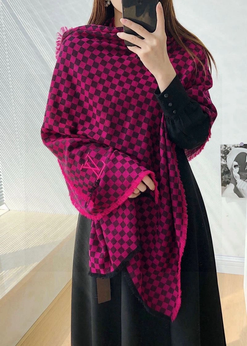 Casual Louis Vuitton Scarf 270895