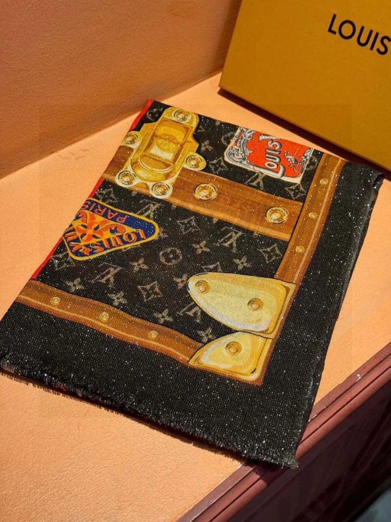 EyeCatching Louis Vuitton Scarf 270893