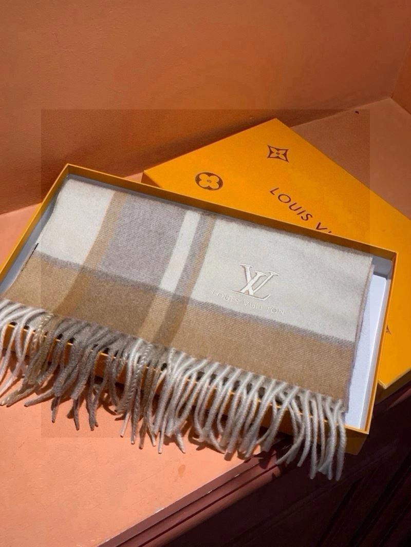 Louis Vuitton Scarf Breathable 270887