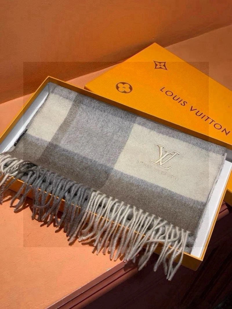 Practical Louis Vuitton Scarf 270891