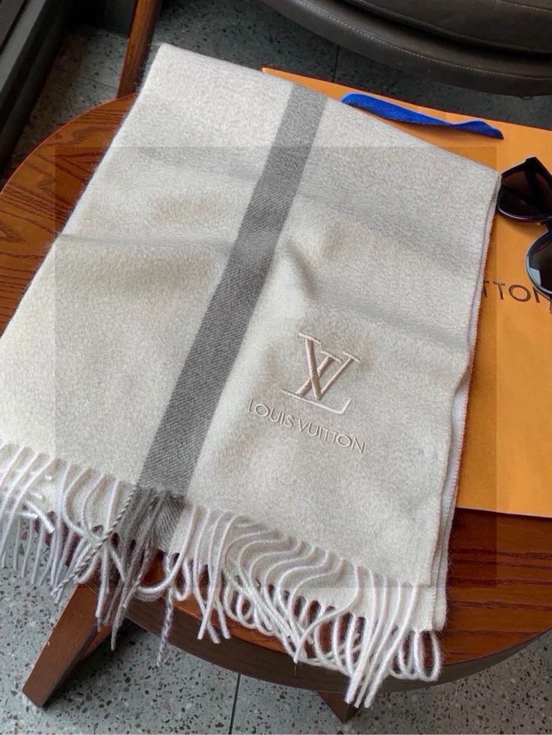 Breathable Louis Vuitton Scarf 270888