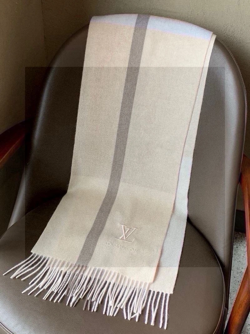 Breathable Louis Vuitton Scarf 270888