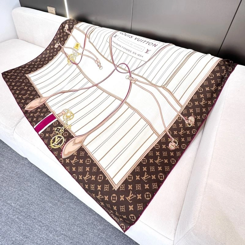 UrbanChic Louis Vuitton Scarf 270884