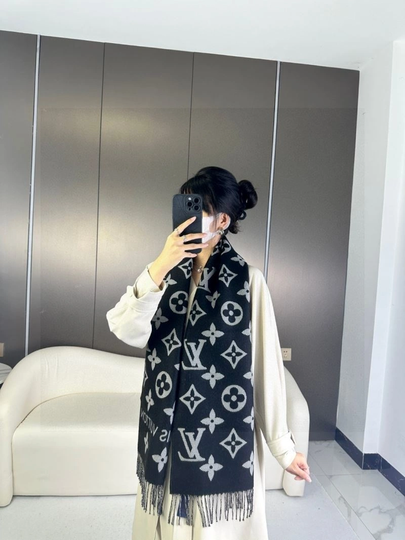 Louis Vuitton Scarf MoistureWicking 270879