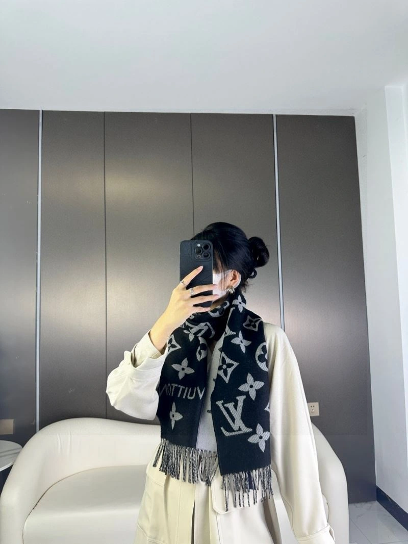 Louis Vuitton Scarf MoistureWicking 270879